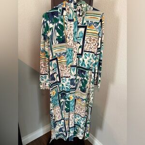 Beautiful Chico’s Patchwork Print Maxi Shirtdress in EUC-Size 1 (6-8)